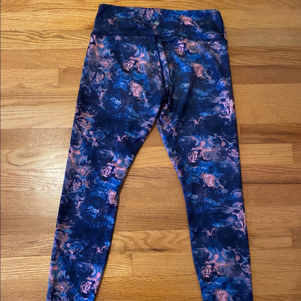 Lululemon Printed Wunder Unders- Size 8 - image 2